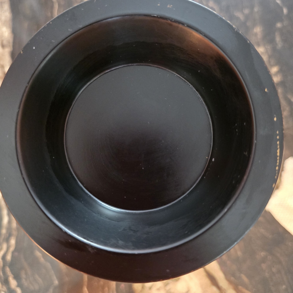 Elegant Black and Cream Lantern - Picture 3 of 4